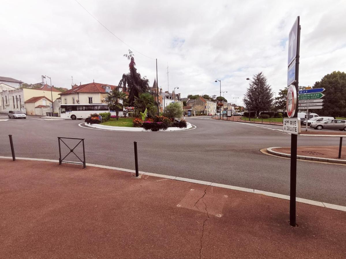 Appartement Pres De La Gare Rer C-Spacieux 4 Pieces Étampes Екстериор снимка
